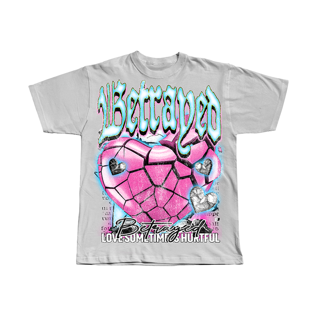 BETRAYED STREET GRAPHIC TEE